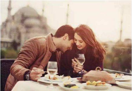 怎么能让一个男生喜欢你的表现男生都会因为什么具体的细节喜欢一个女生