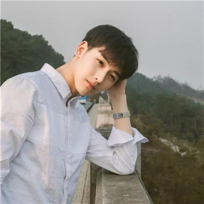 男生有什么好听的昵称,游戏名字男生简短好听