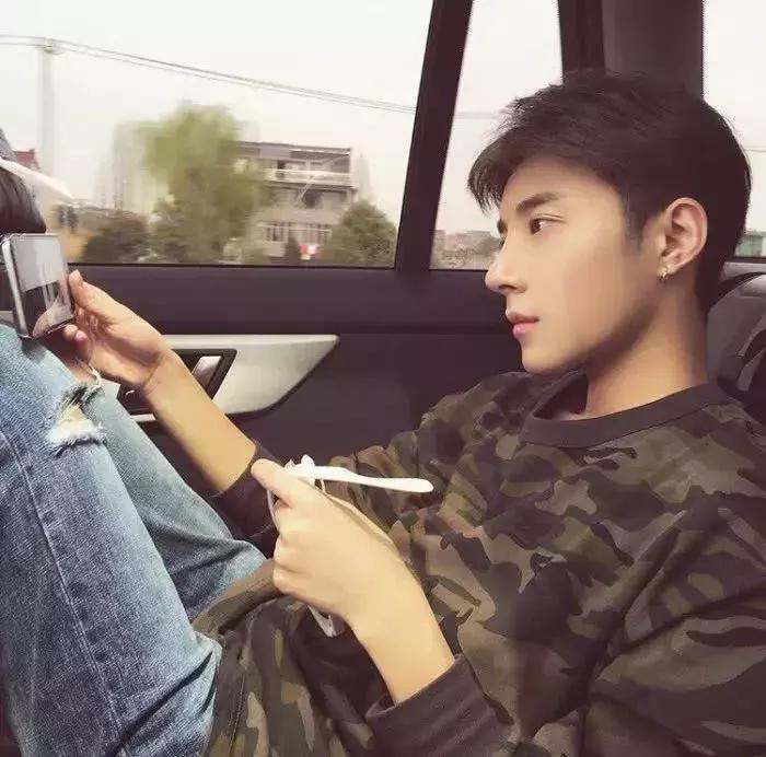 网名男昵称大全带朱字的男士网名