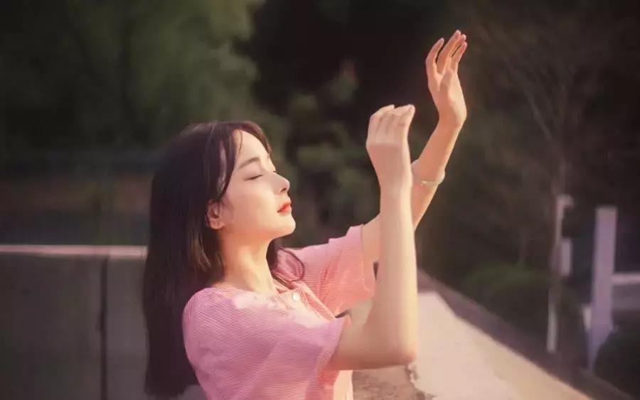 老公暗恋别的女人有什么表现,渣男有哪些特点