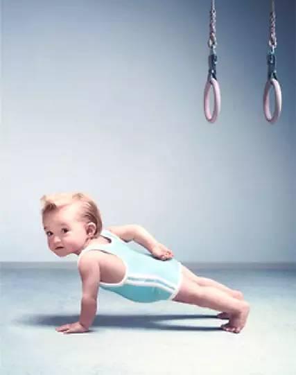 18岁女生的正常身高是多少女生平均身高是多少