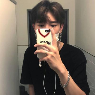 好看帅气的男生头像冷酷,电影中的变态现实中存在么