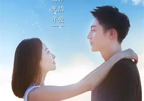 一个男人暗示喜欢你,但是跟公司的老板谈恋爱是不是不妥