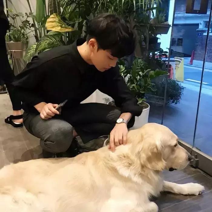 男生怎样说明喜欢你,可是发现他有女朋友很难过怎么办