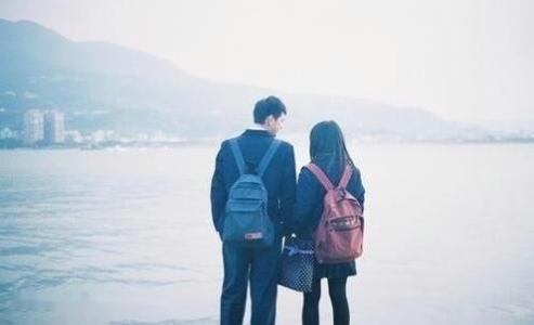 男人爱不爱你 从这些细节就知道一个男人深爱着一个女人会有什么表现