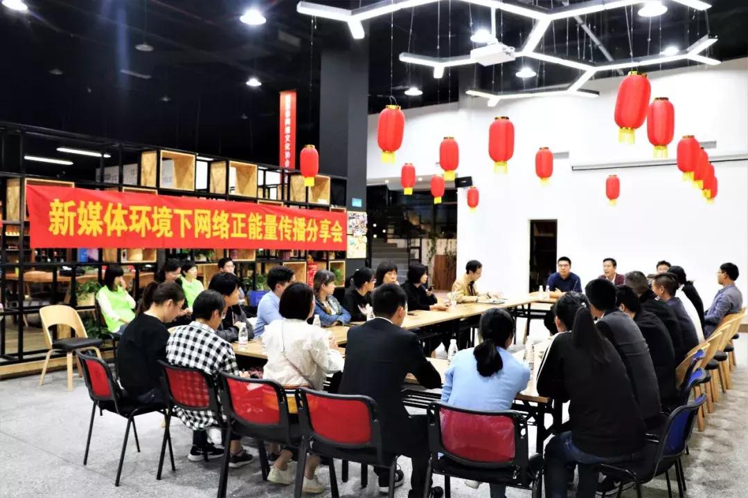 夜间正能量小视频软件你每天都会打开的手机软件有哪些