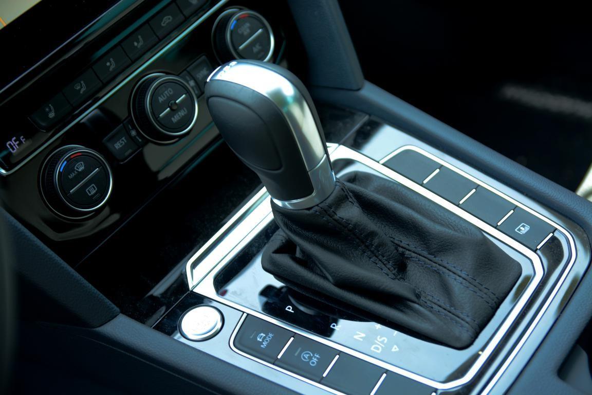 女孩子13岁162成年后多高,有人说我男朋友矮啊