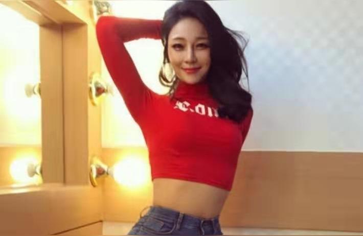 怎么暗示喜欢的男生男人撩妹需要一些什么技巧