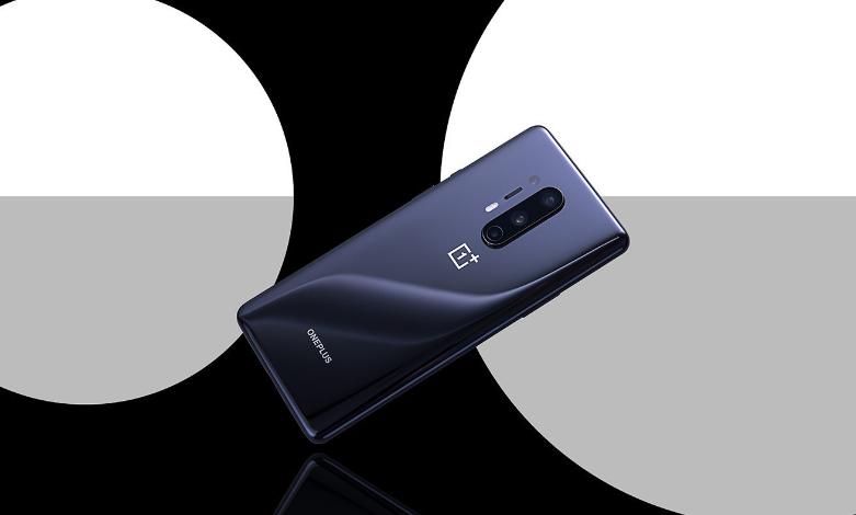 一群男生偏爱一个女生,一个喜欢你的男生应该是怎么样的