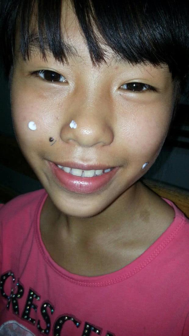 怎样看出男生喜欢你但从眼神里可以看出很喜欢你