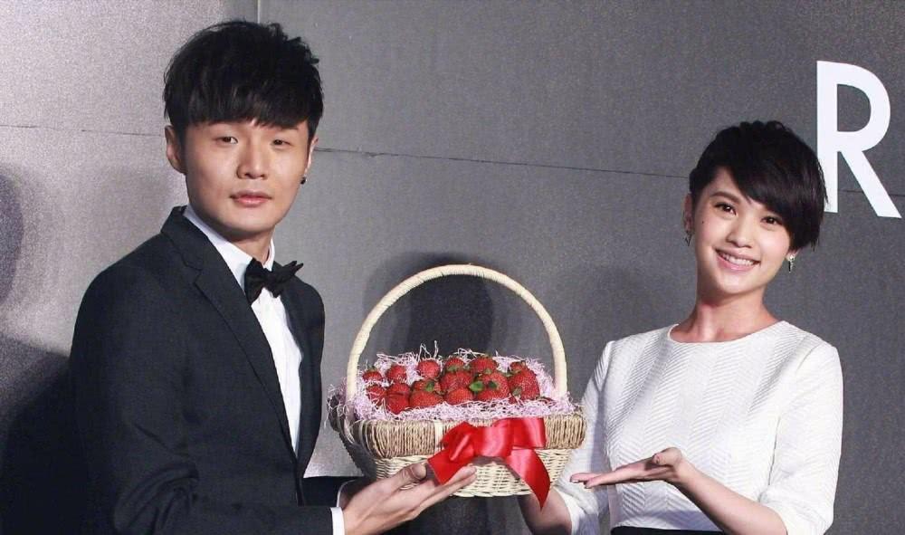 给男朋友讲又甜又撩的小故事有哪些甜甜的漫画推荐