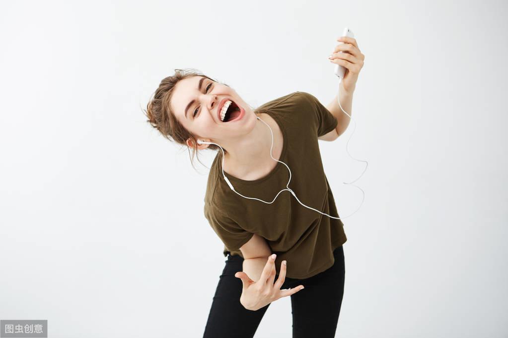 唱歌声音不好听怎么改变,怎么练歌声音才好听