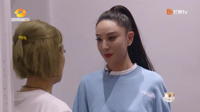 跟刚介绍的对象该如何聊天一个多年不见的朋友