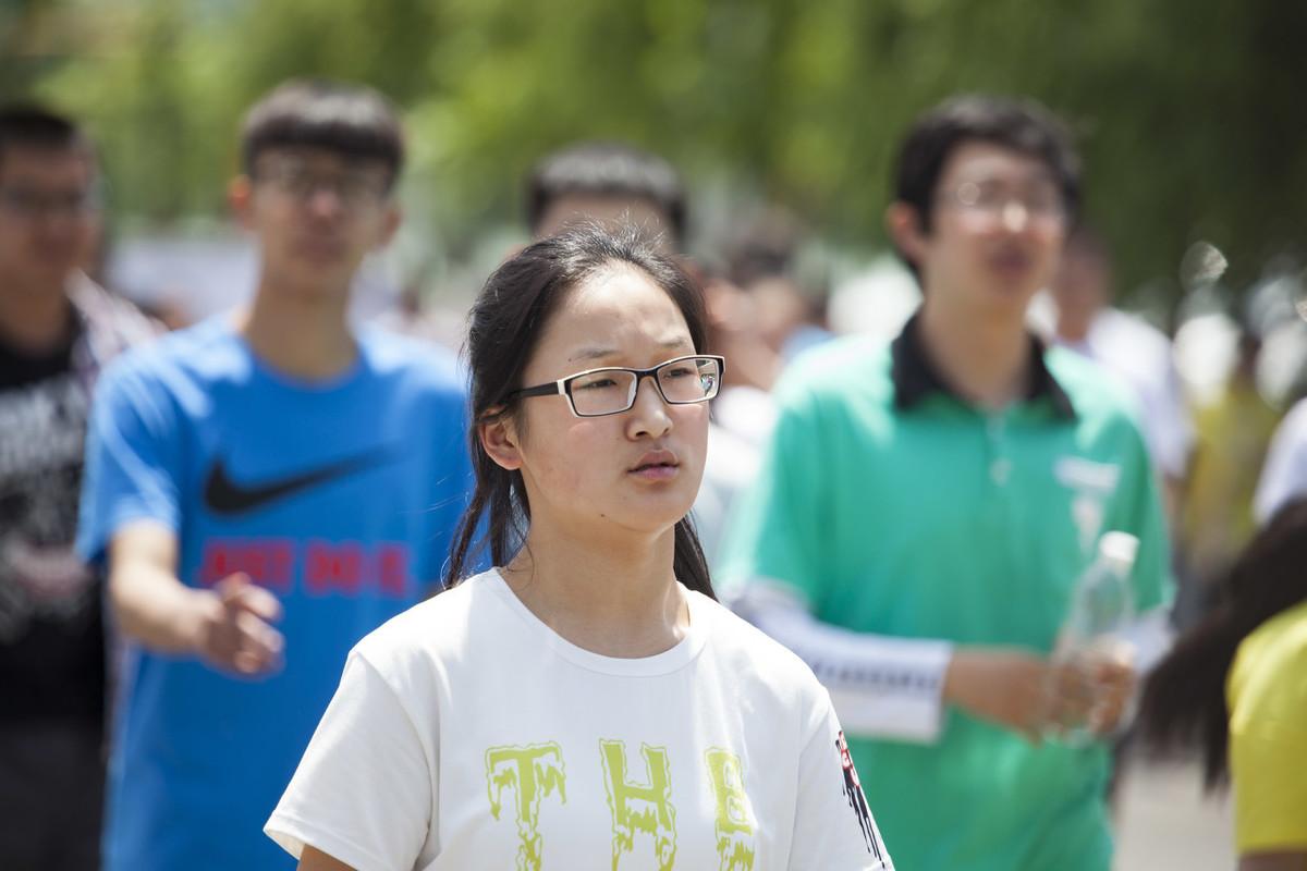 发生完关系就不理我了怎么办,哥哥和嫂子只有向我借钱的时候对我好