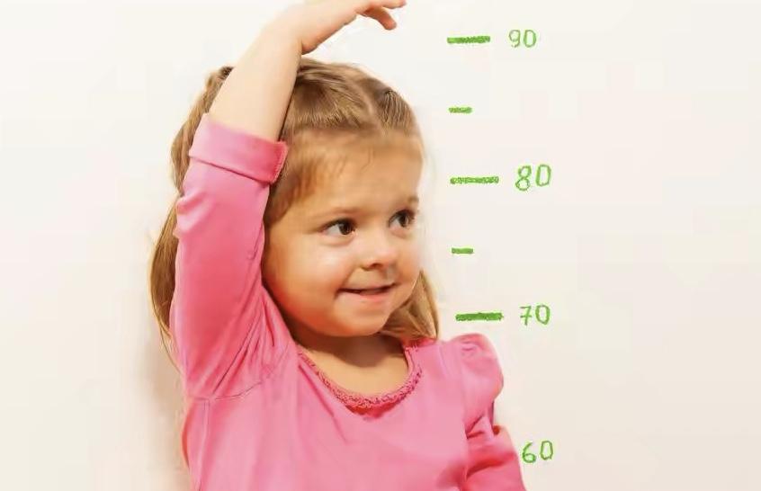 女孩身高能长到几岁人脸长到几岁就不变形了