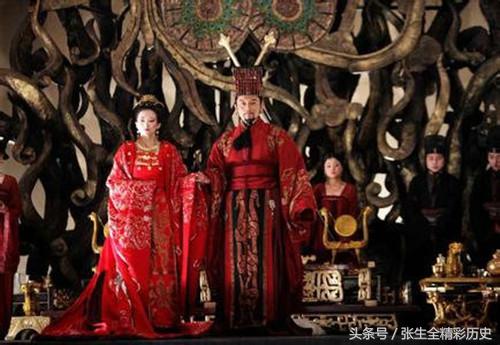 男人对女人的最高赞誉是男生为什么总喜欢女朋友夸赞他