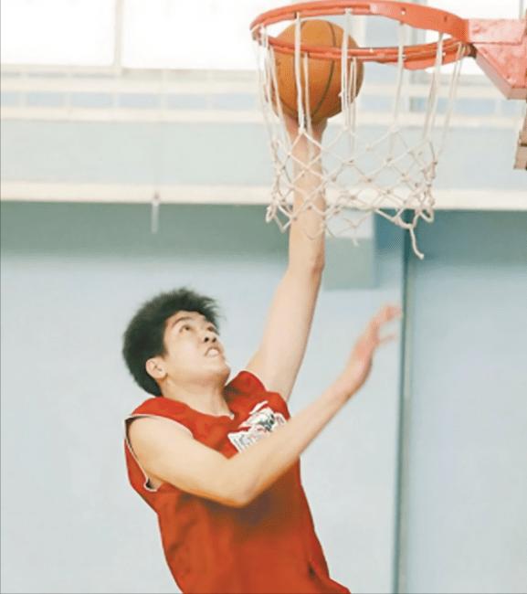 东北男生普遍身高,注意是90后东北的美国白人的平均身高又是多少