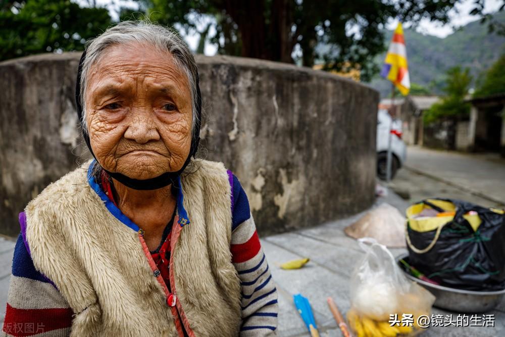 十九岁在线观看免费高清该怎么改变心态积极生活呢