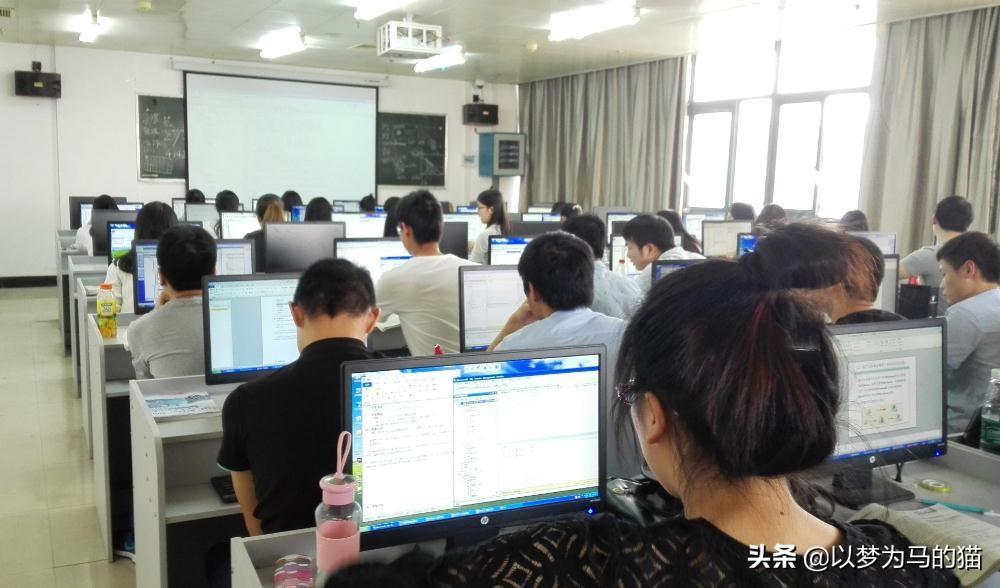 适合女生的高收入工作没学历没能力的18岁女生