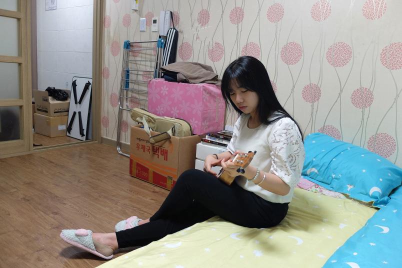 为啥都喜欢男孩女孩为什么有时候小男孩特别喜欢女孩的玩具