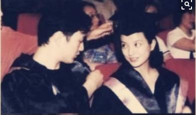 女人叫男情人之间的昵称大全一般在手机通讯录存号码