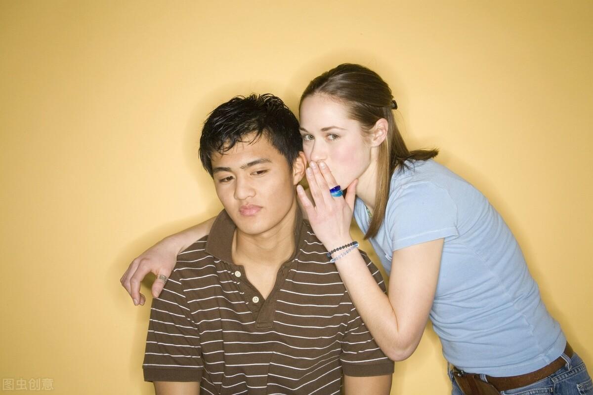 如何跟喜欢的男生聊天,但是感觉他是那种礼貌型的