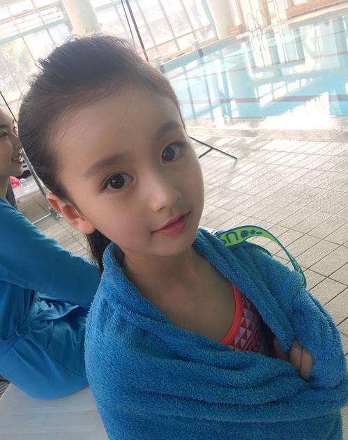 怎样才能让男生喜欢你初中女生呢我初中初一的时候喜欢一个女孩