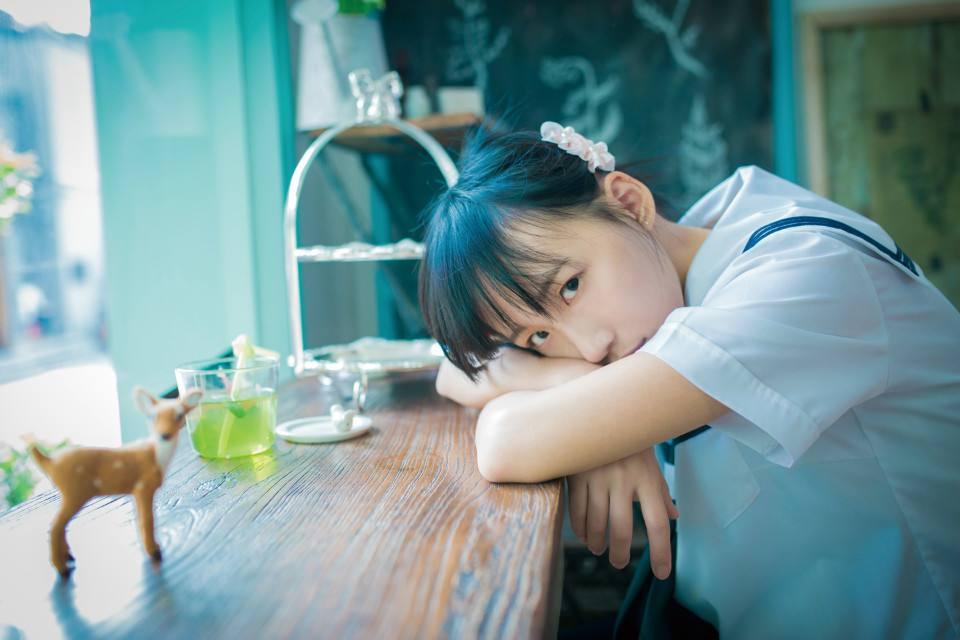 对男生赞美的词有哪些赞美男人的优点的词语