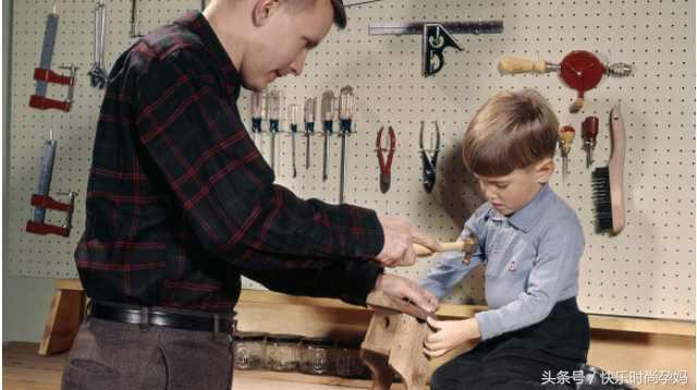 男人喜欢男孩还是喜欢女孩女生都是越来越喜欢男生的