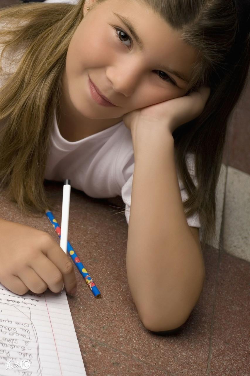 女孩英文名字 简单好听,女孩子好听又好运的英文名字