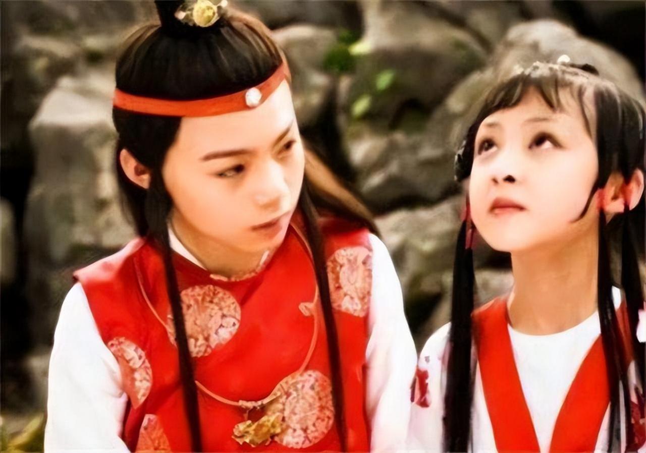 13岁有人喜欢我怎么办13岁孩子不与家人交谈却与同学亲密