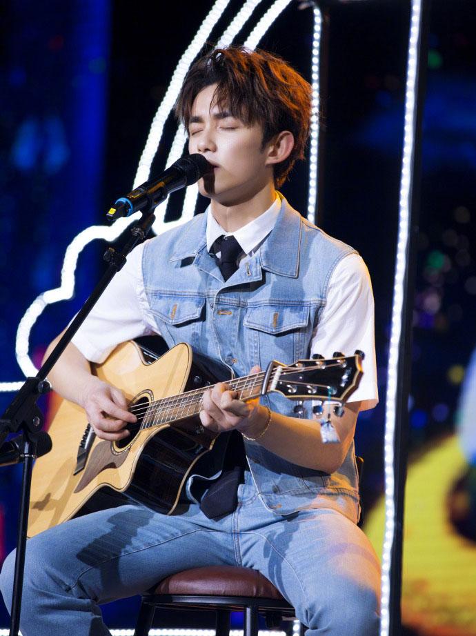 高情商撩妹聊天套路对话一问一答撩汉的技巧有哪些