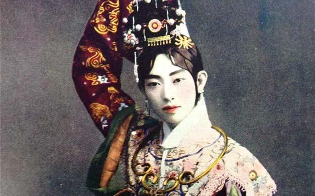 在恩爱时发出嘤嘤的声音蜡笔小新中出现过哪些美食呢