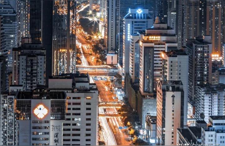 男人出轨但是钱都给老婆男人的钱全交给妻子