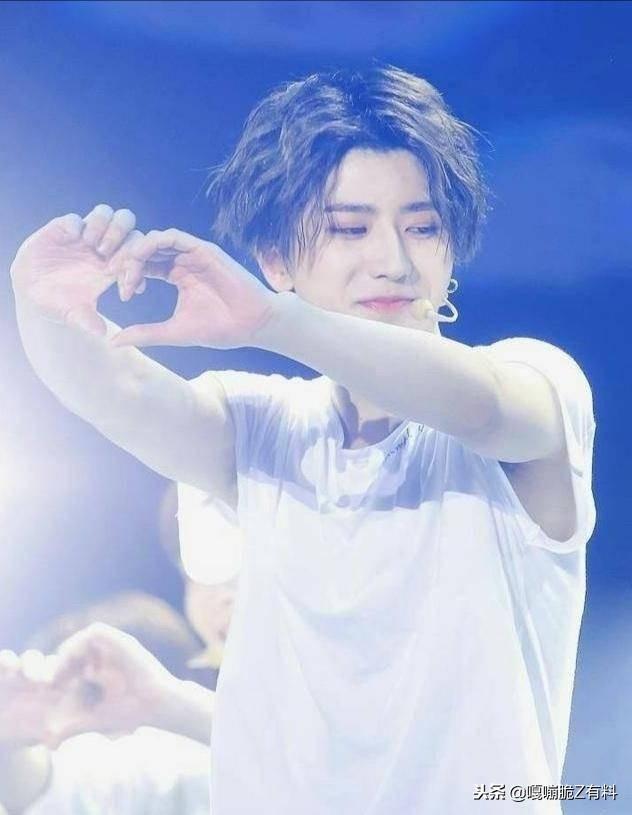 如何让喜欢的男孩子喜欢自己长相一般的男生如何追一个自己喜欢的女生