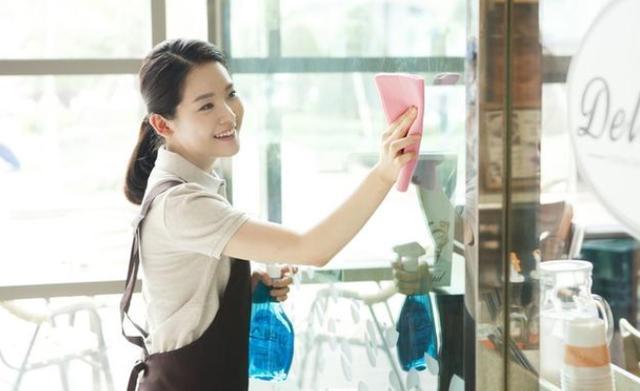 四十岁女人对男人有好感的表现40岁女人拒绝你的表现