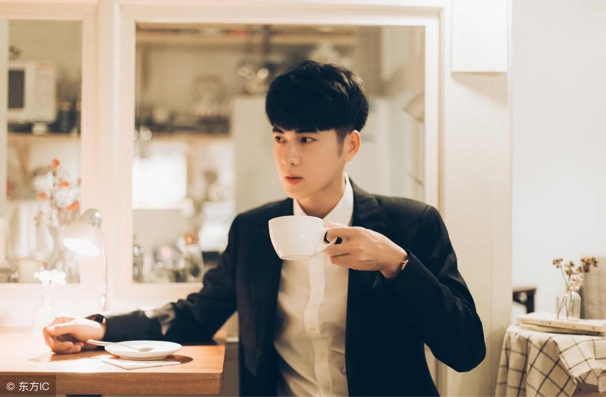 对男朋友的昵称独特的英文用英文简短描述一下你理想的对象