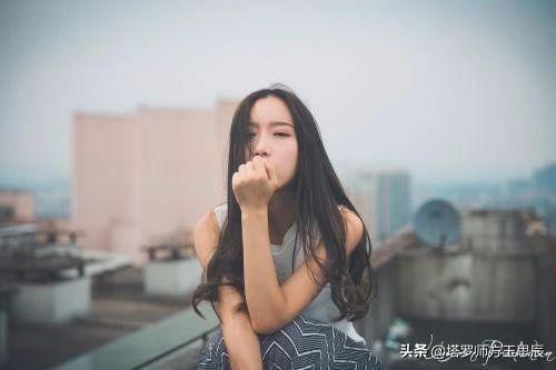 塔罗测试48小时他会联系我吗网恋一年半女的一直不同意开摄像头