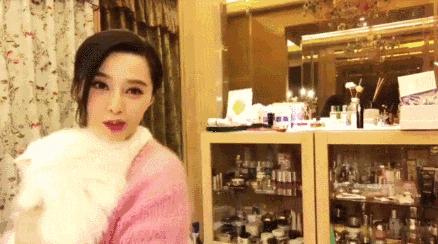 女生越变越美的诀窍抓拍中有什么技巧不容错过