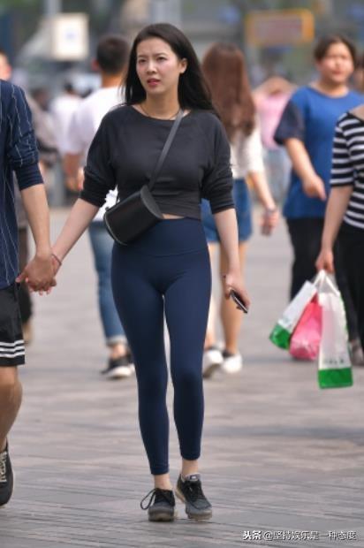 那些喜欢评论女性身材的男人,我这样的飞机场就没人喜欢了呢