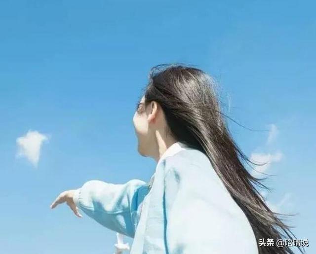 喜欢闺蜜暗恋的人,女生把喜欢自己的男生介绍给闺蜜是什么心态