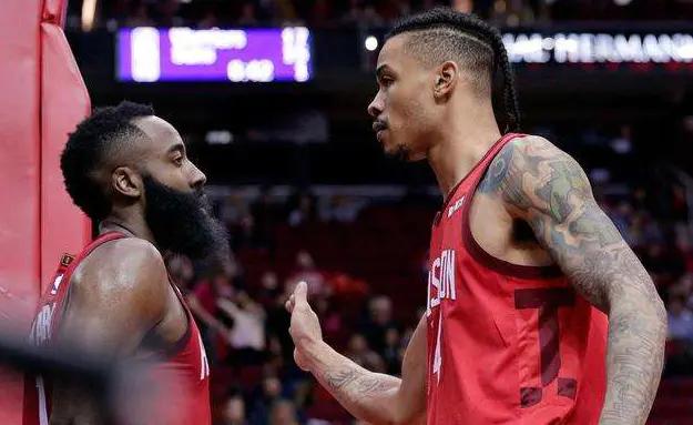 女人瞧不上男人的表现为什么别人看不起我