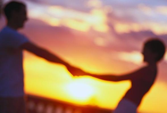 男人跟男人之间一般聊啥,但是经常就会突然不知道聊什么了