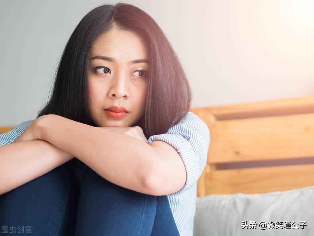 已婚男人喜欢你藏不住的表现已婚男人故意试探你的表现