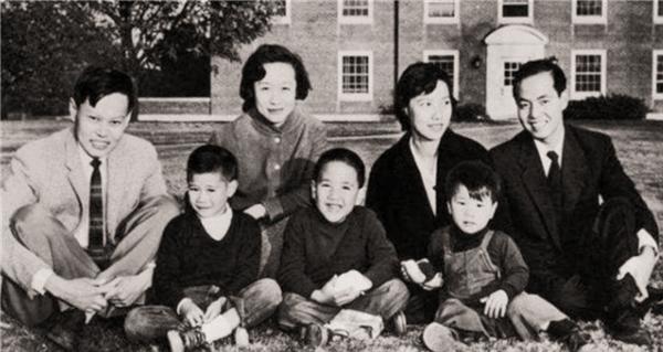 90后男生喜欢什么礼物过年回家给父母买什么礼品呢