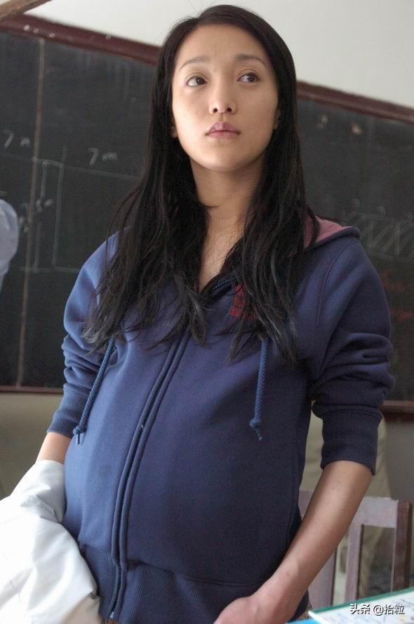 怎样让陌生男生对你有好感,一个腼腆的女孩喜欢陌生男生的表现