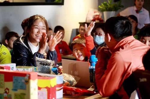 用一句话试探他是不是喜欢我,一个女生暗恋你却不敢说出来