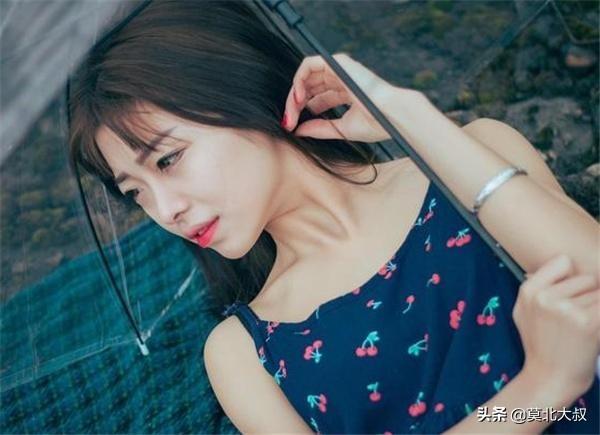 说什么话试探男生喜不喜欢你喜欢一个不喜欢我的男生