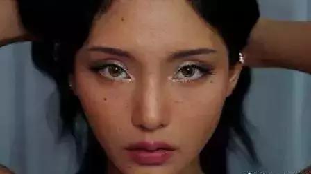 男生对女生的最高评价你介意男友点赞其他女生的动态吗