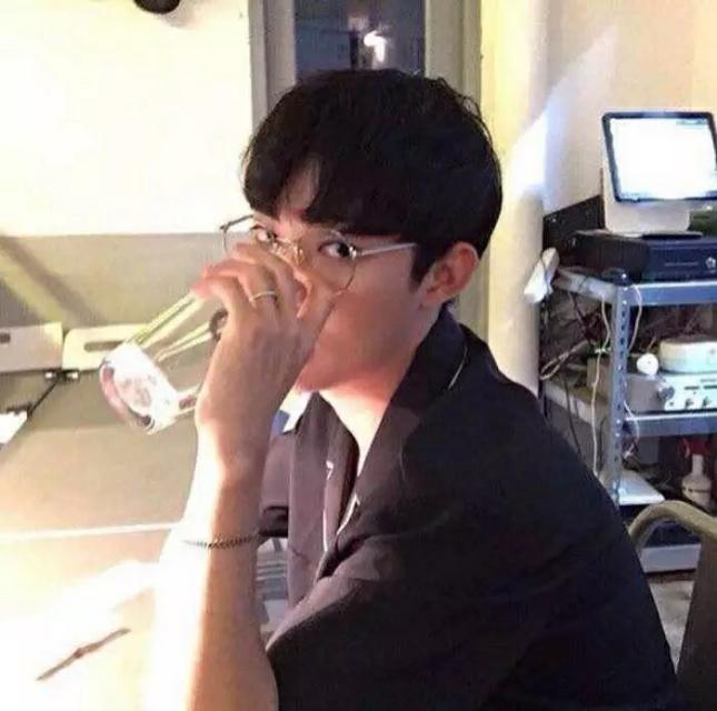 怎么才能让男孩子喜欢你的表现,却因自卑不敢和我表白